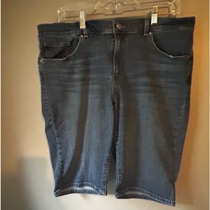 Levi’s Bermuda Shorts